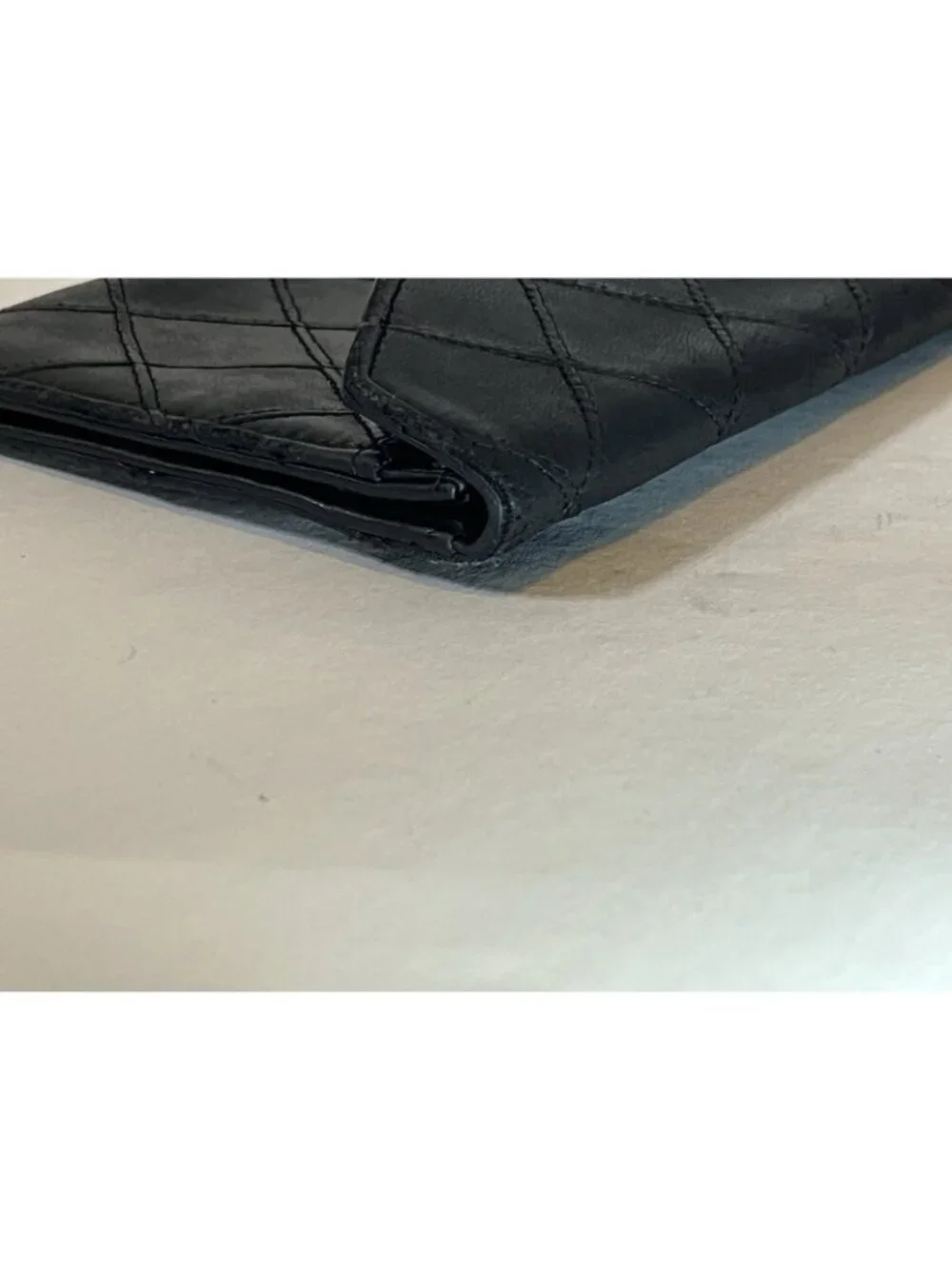 Vintage CHANEL Black leather chanel purse - made in France